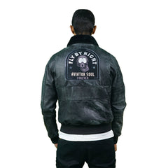 Chaqueta Bomber negra con parche
