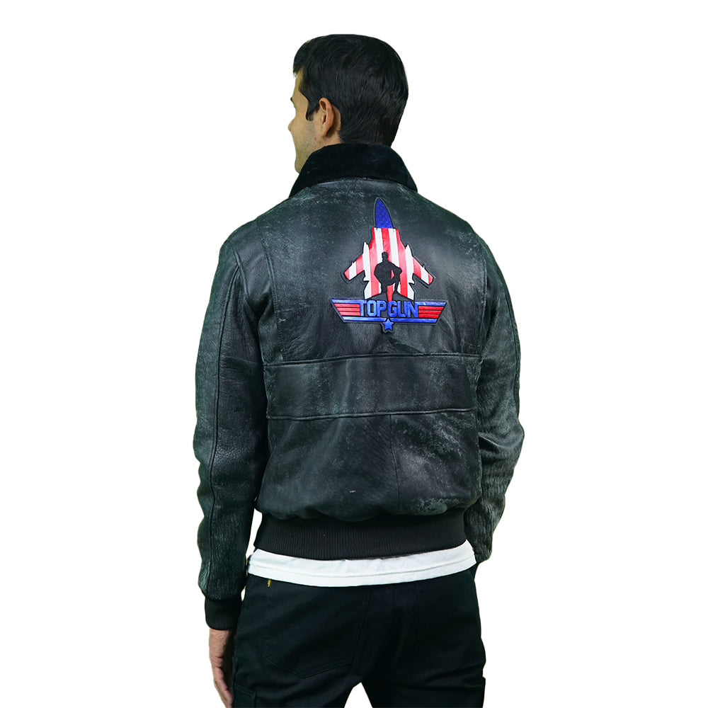 Chaqueta Bomber negra con parche