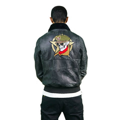 Chaqueta Bomber negra con parche